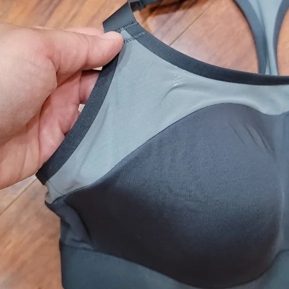 NWT size 36B Brooks sports bra - Picture 5 of 11